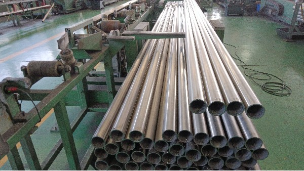 為什么在不銹鋼管焊接的時候需要加氮氣呢？