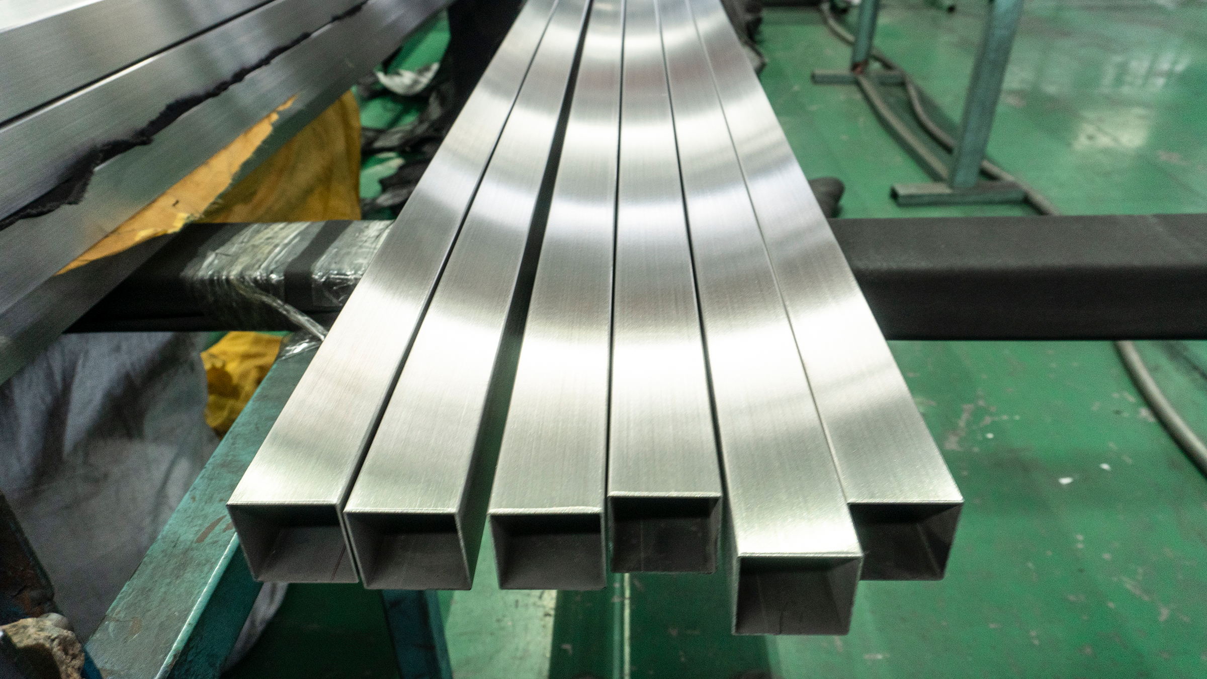 拉絲處理后的304不銹鋼管還防銹嗎？